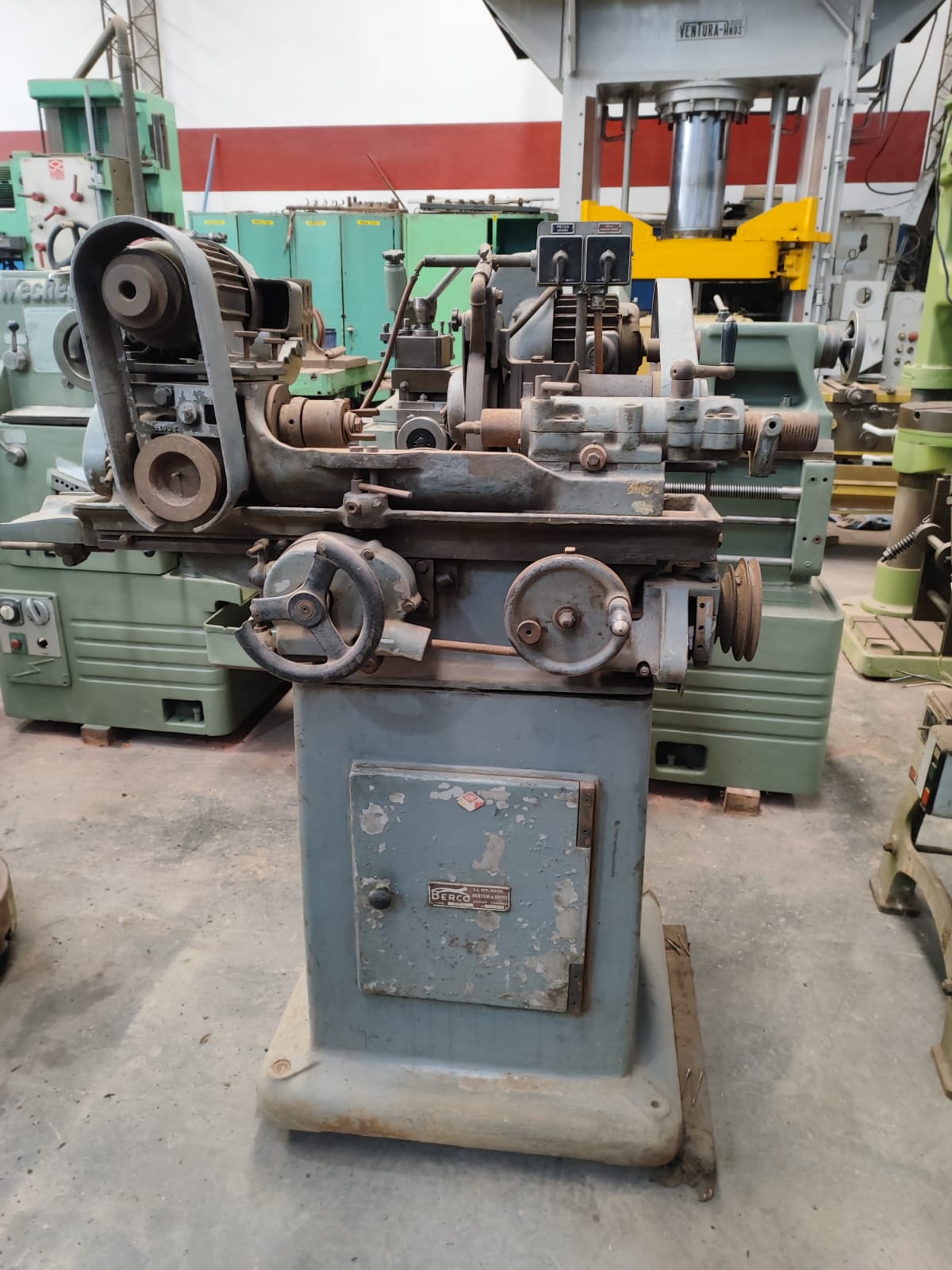 Rectificadora para Pistones