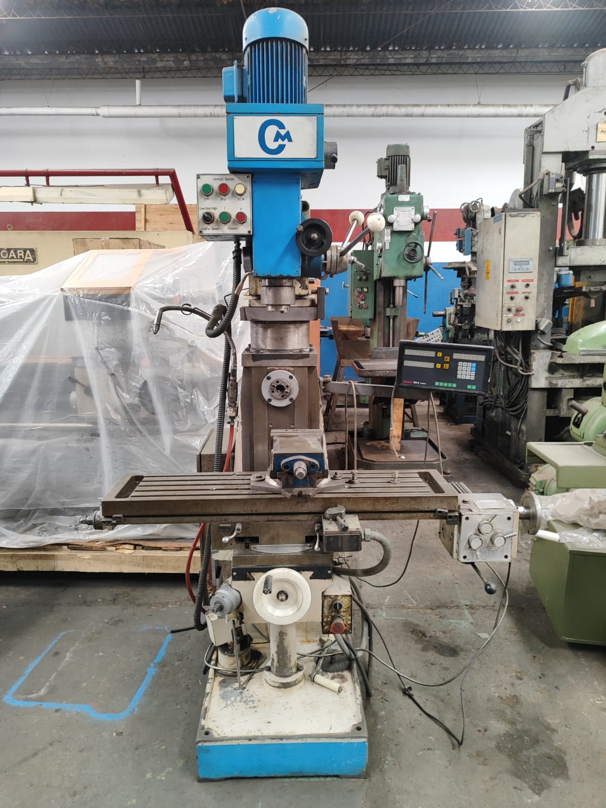 Fresadora de Torreta Combinada