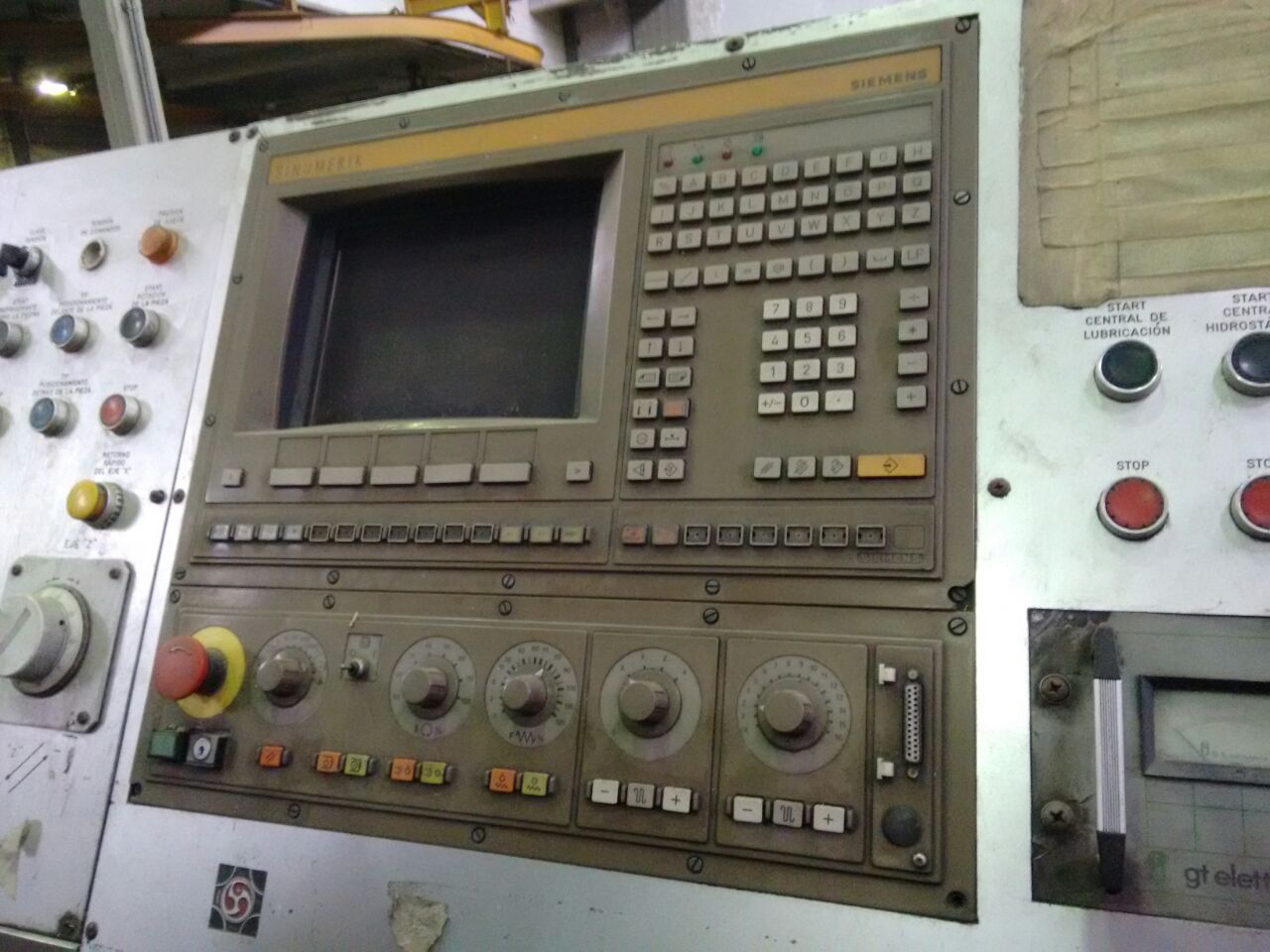 Rectificadora Universal CNC